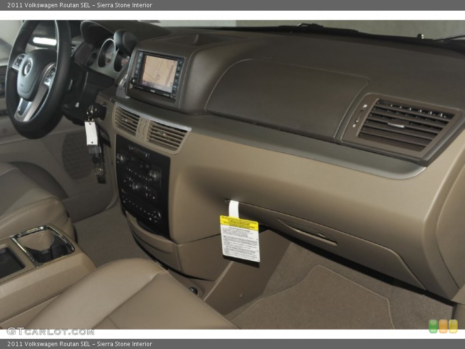 Sierra Stone Interior Dashboard for the 2011 Volkswagen Routan SEL #54637173
