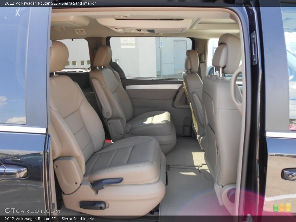 Sierra Sand Interior Photo for the 2012 Volkswagen Routan SEL #54641754
