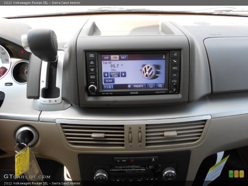 Sierra Sand Interior Controls for the 2012 Volkswagen Routan SEL #54641811