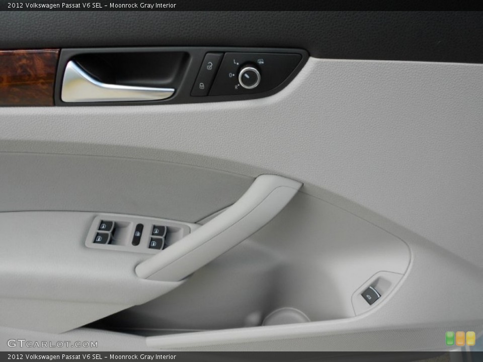 Moonrock Gray Interior Door Panel for the 2012 Volkswagen Passat V6 SEL #54643266
