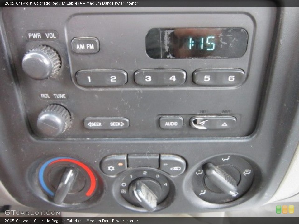 Medium Dark Pewter Interior Audio System for the 2005 Chevrolet Colorado Regular Cab 4x4 #54645984