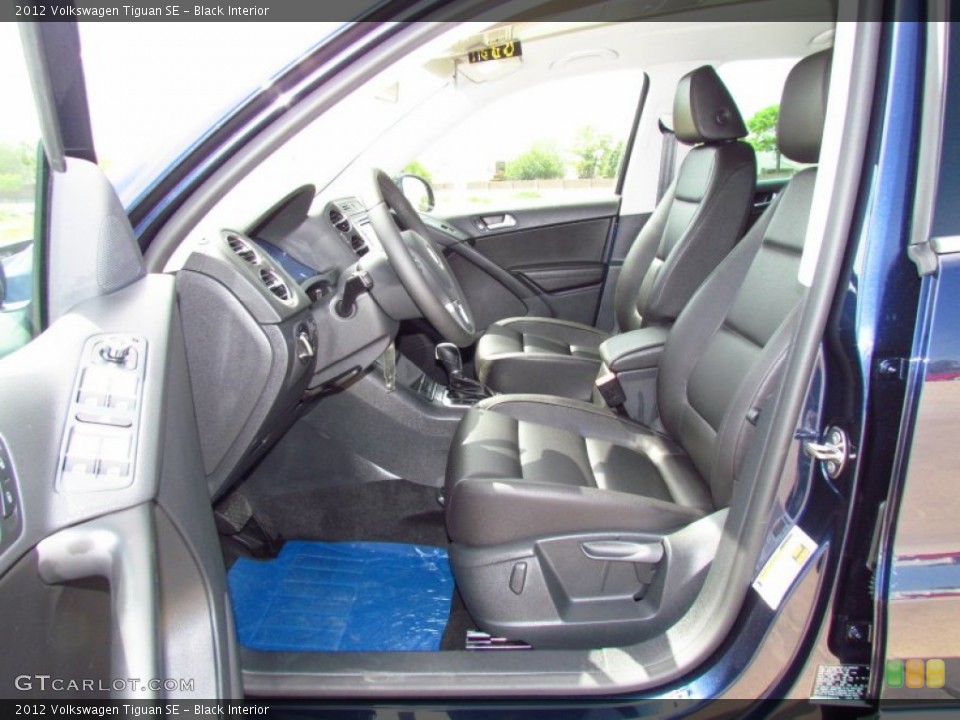 Black Interior Photo for the 2012 Volkswagen Tiguan SE #54646788