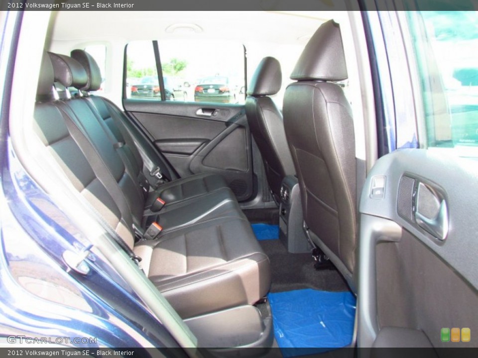 Black Interior Photo for the 2012 Volkswagen Tiguan SE #54646797