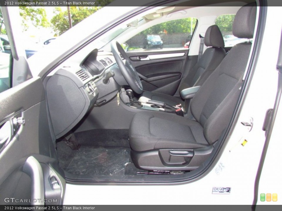 Titan Black Interior Photo for the 2012 Volkswagen Passat 2.5L S #54647382