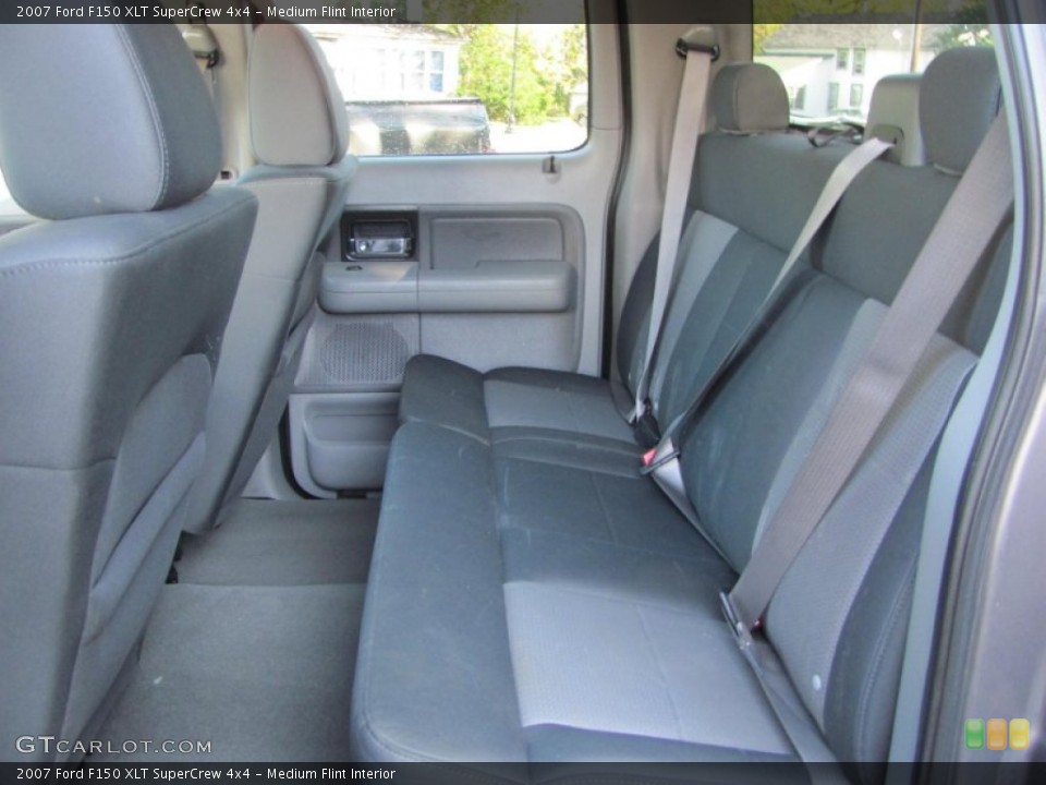 Medium Flint Interior Photo for the 2007 Ford F150 XLT SuperCrew 4x4 #54648960