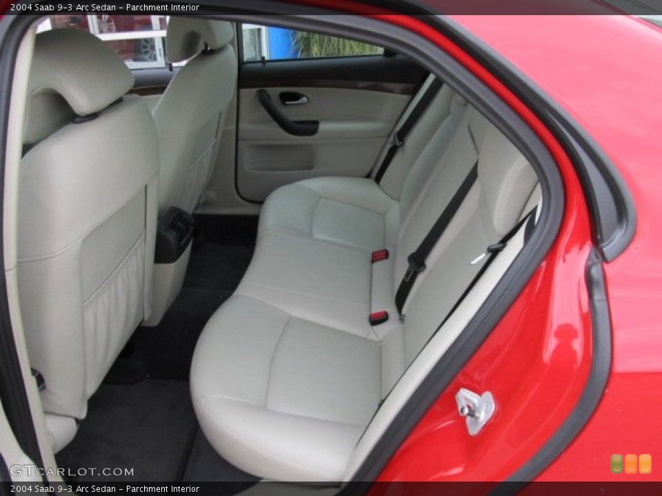 Parchment Interior Photo for the 2004 Saab 9-3 Arc Sedan #54652345