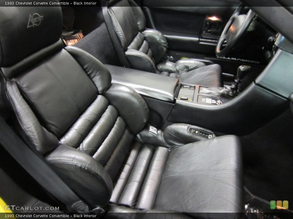 Black Interior Photo for the 1993 Chevrolet Corvette Convertible #54658818