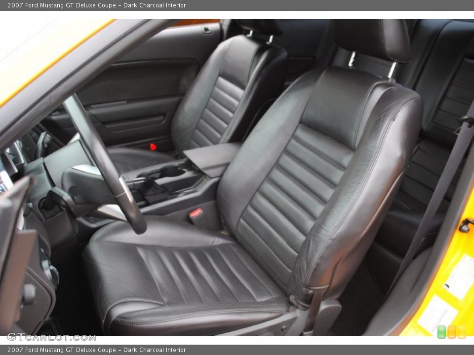 Dark Charcoal Interior Photo for the 2007 Ford Mustang GT Deluxe Coupe #54659331