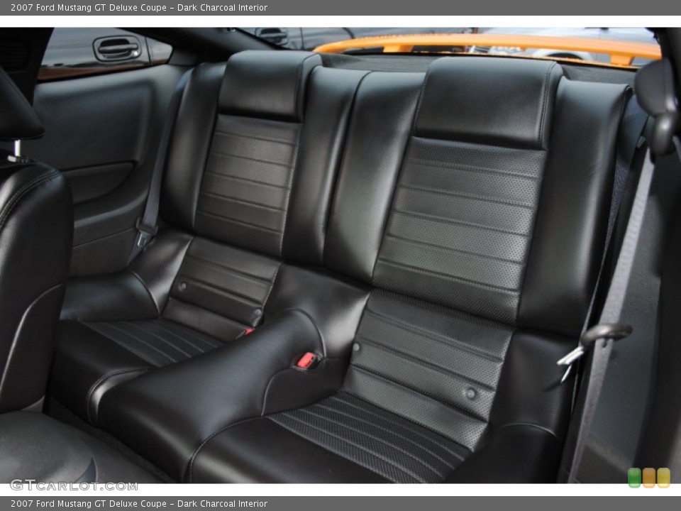 Dark Charcoal Interior Photo for the 2007 Ford Mustang GT Deluxe Coupe #54659385