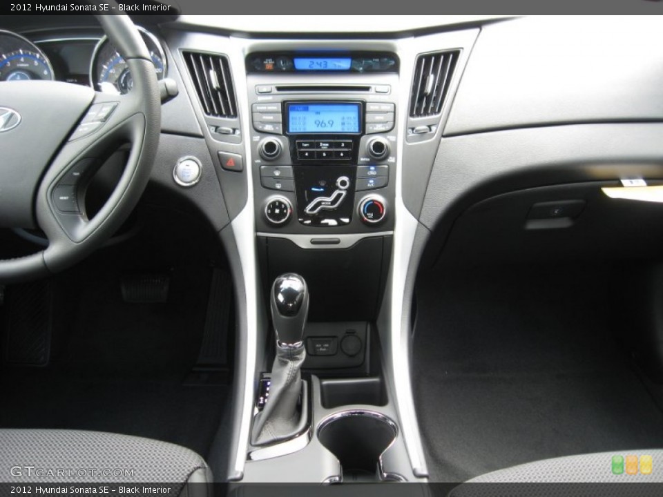 Black Interior Dashboard for the 2012 Hyundai Sonata SE #54663419