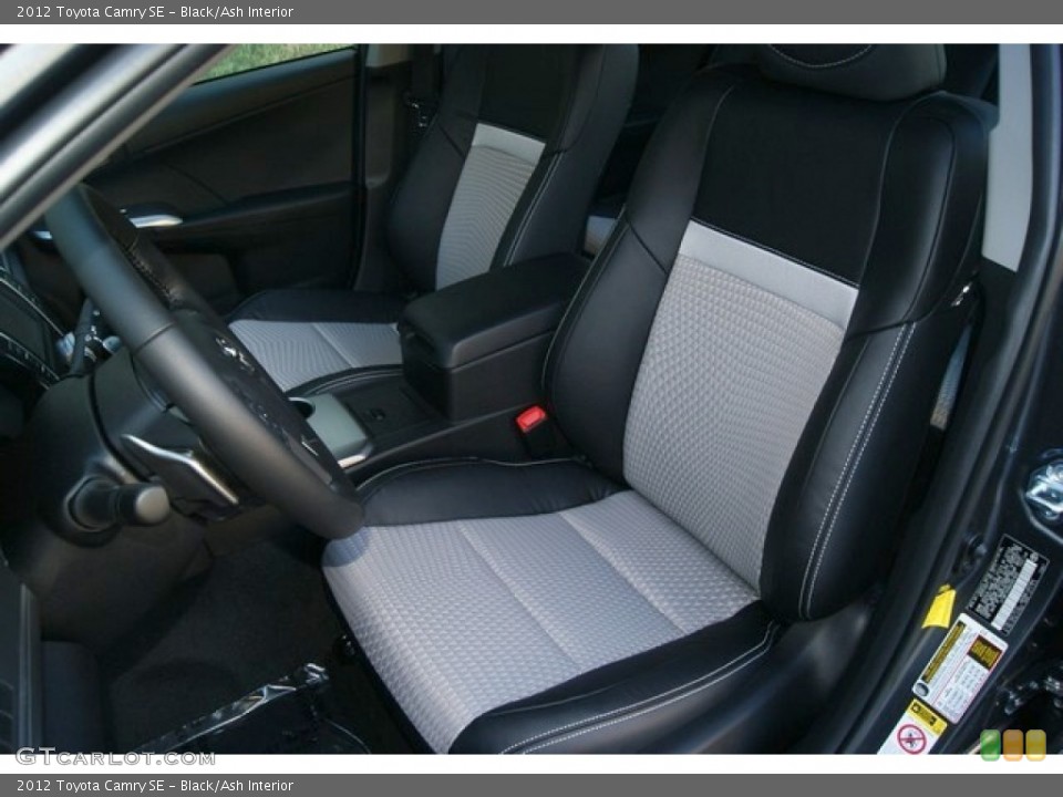 Black/Ash Interior Photo for the 2012 Toyota Camry SE #54674328
