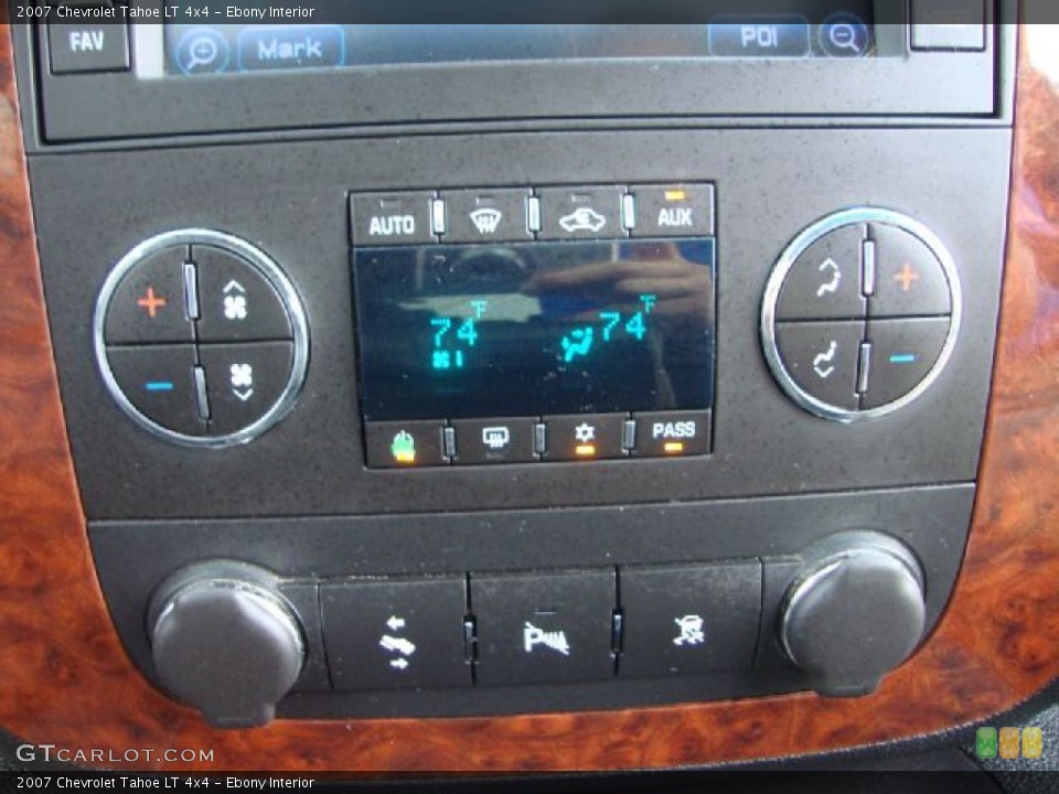 Ebony Interior Controls for the 2007 Chevrolet Tahoe LT 4x4 #54677477