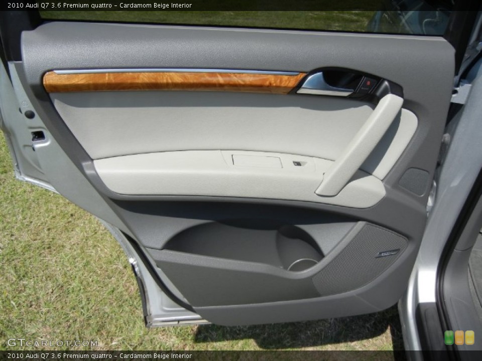 Cardamom Beige Interior Door Panel for the 2010 Audi Q7 3.6 Premium quattro #54685997