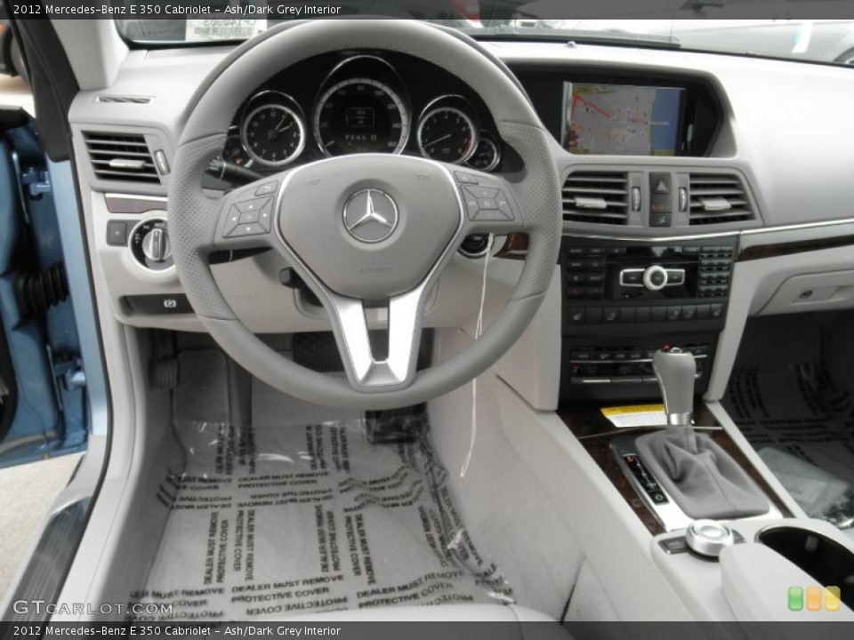 Ash/Dark Grey Interior Photo for the 2012 Mercedes-Benz E 350 Cabriolet #54691417