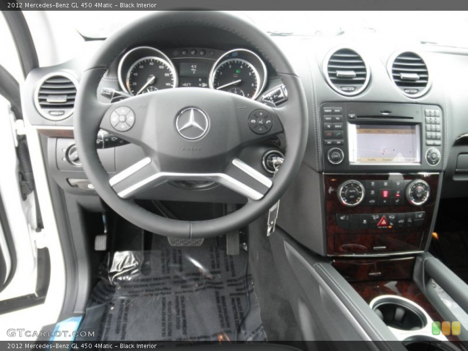 Black Interior Dashboard for the 2012 Mercedes-Benz GL 450 4Matic #54691690