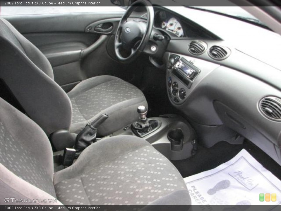 Medium Graphite Interior Photo for the 2002 Ford Focus ZX3 Coupe #54699838