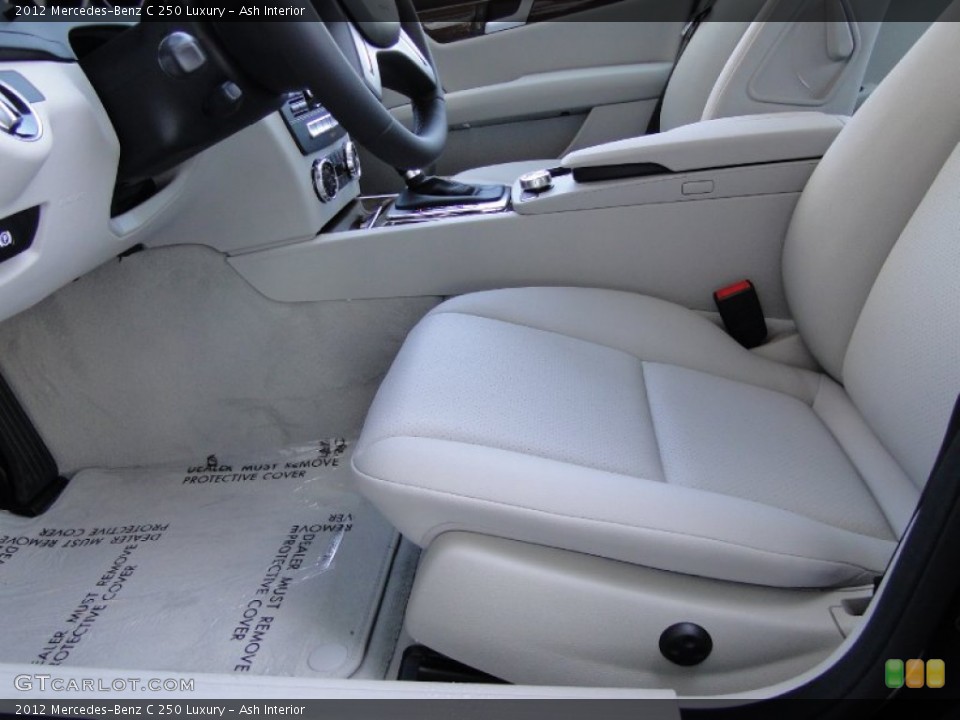 Ash Interior Photo for the 2012 Mercedes-Benz C 250 Luxury #54705250