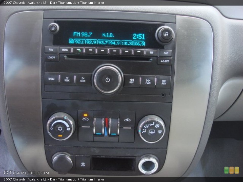 Dark Titanium/Light Titanium Interior Audio System for the 2007 Chevrolet Avalanche LS #54709912