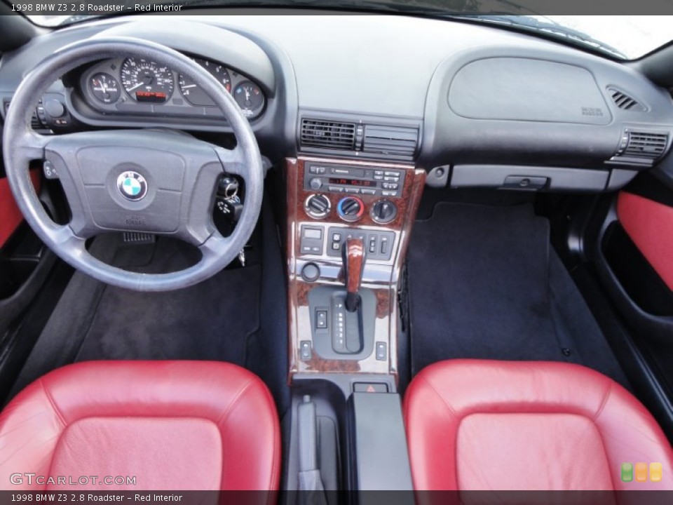 Red Interior Dashboard for the 1998 BMW Z3 2.8 Roadster #54715873