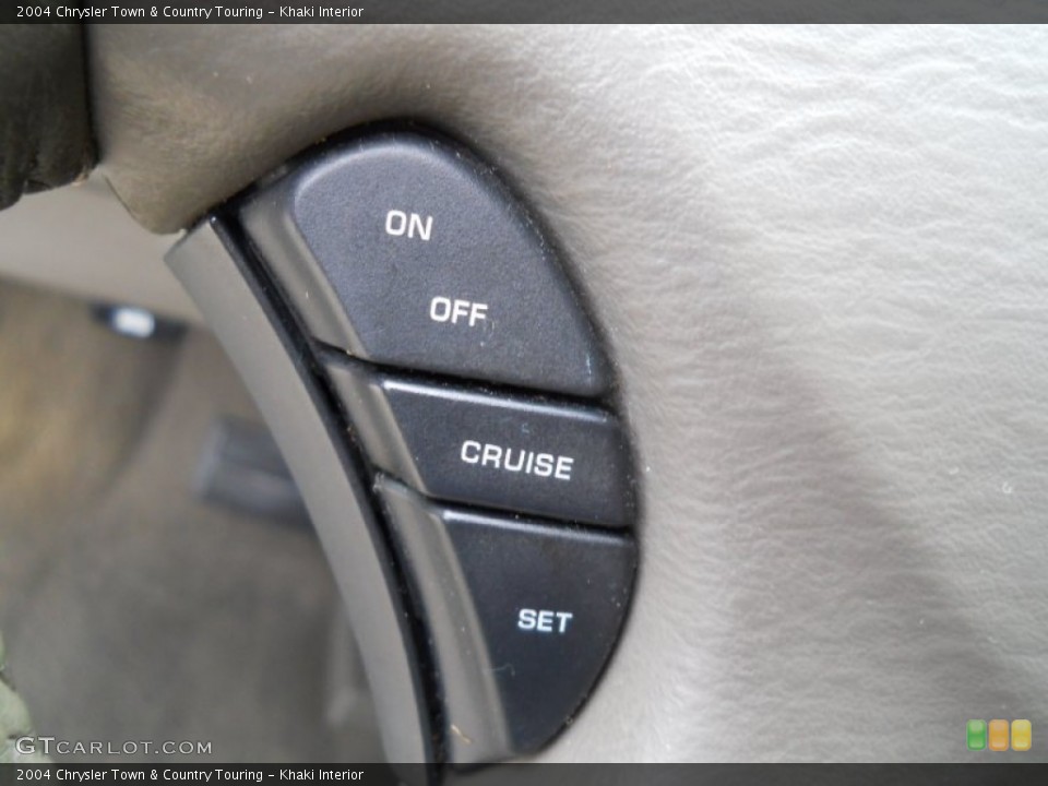 Khaki Interior Controls for the 2004 Chrysler Town & Country Touring #54716347