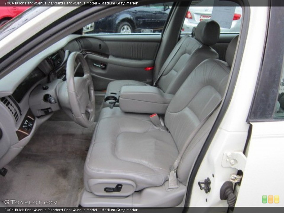 Medium Gray Interior Photo for the 2004 Buick Park Avenue  #54716632