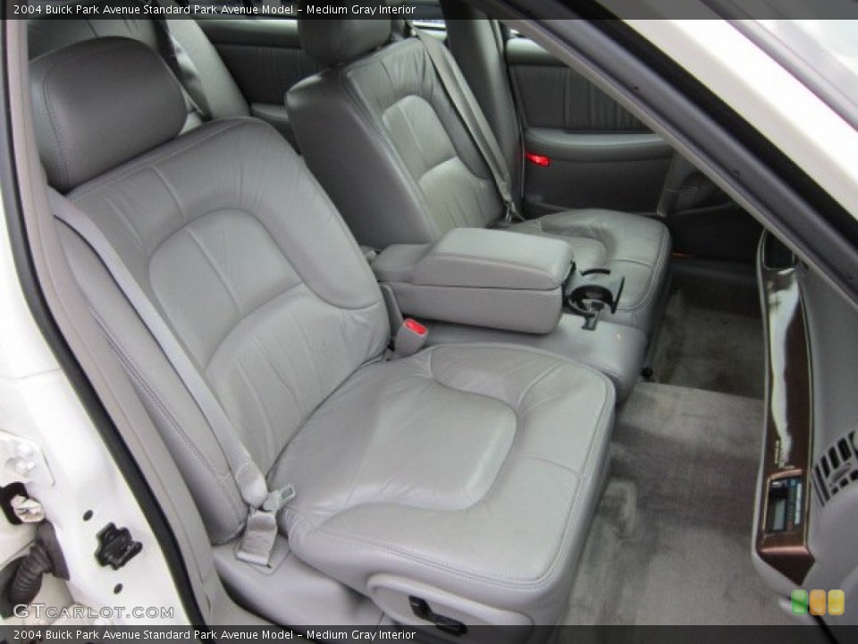 Medium Gray Interior Photo for the 2004 Buick Park Avenue  #54716740