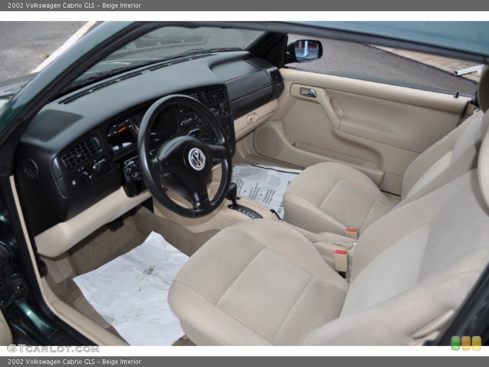 Beige Interior Photo for the 2002 Volkswagen Cabrio GLS #54719806