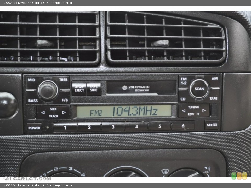 Beige Interior Audio System for the 2002 Volkswagen Cabrio GLS #54719872
