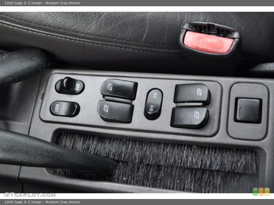 Medium Gray Interior Controls for the 1999 Saab 9-3 Sedan #54722521