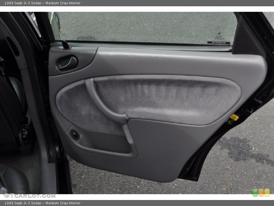 Medium Gray Interior Door Panel for the 1999 Saab 9-3 Sedan #54722578
