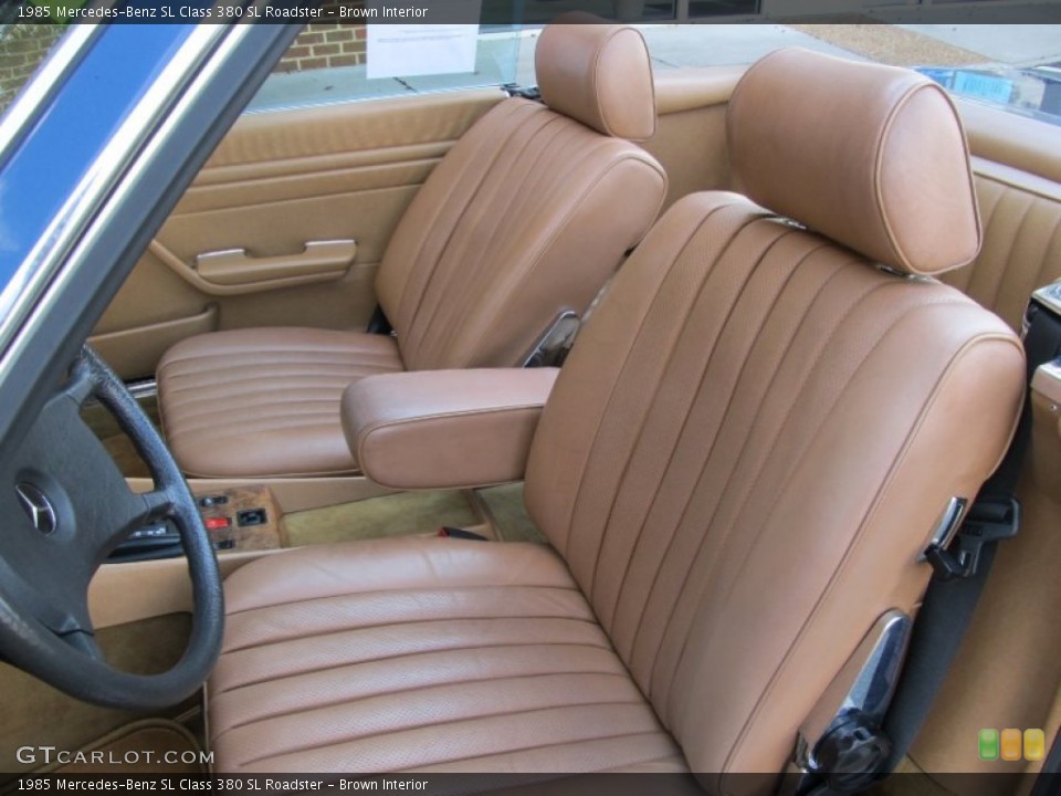 Brown Interior Photo for the 1985 Mercedes-Benz SL Class 380 SL Roadster #54722716