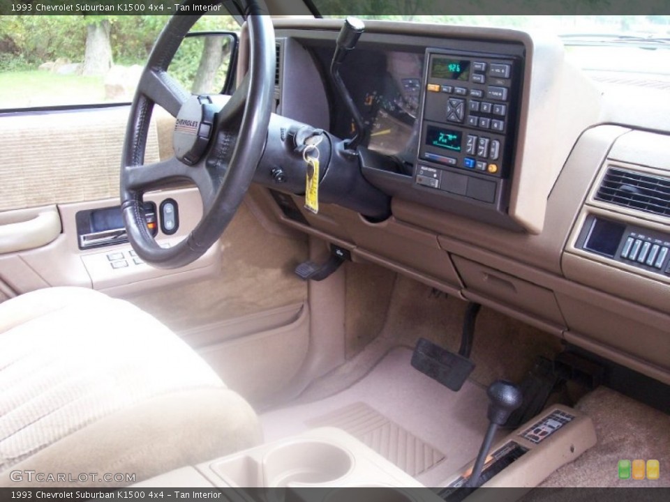 Tan Interior Controls for the 1993 Chevrolet Suburban K1500 4x4 #54724051