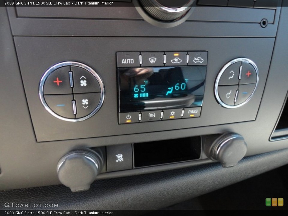 Dark Titanium Interior Controls for the 2009 GMC Sierra 1500 SLE Crew Cab #54727663