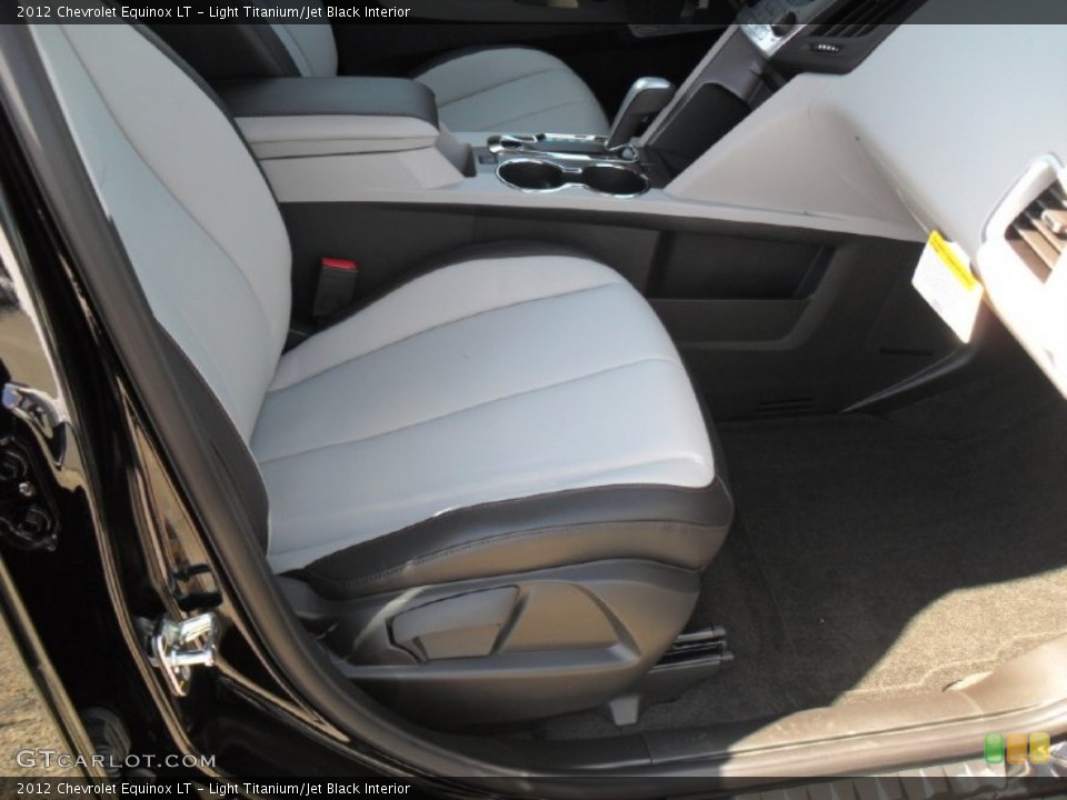 Light Titanium/Jet Black Interior Photo for the 2012 Chevrolet Equinox LT #54729478