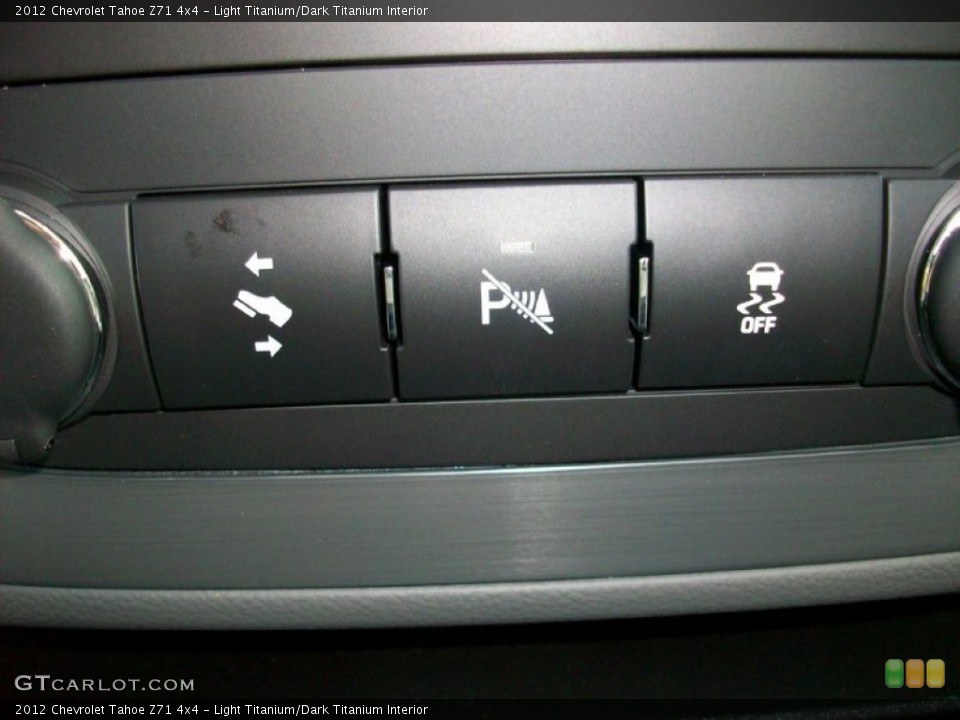 Light Titanium/Dark Titanium Interior Controls for the 2012 Chevrolet Tahoe Z71 4x4 #54731423