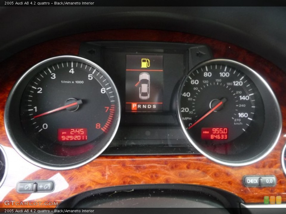 Black/Amaretto Interior Gauges for the 2005 Audi A8 4.2 quattro #54735134