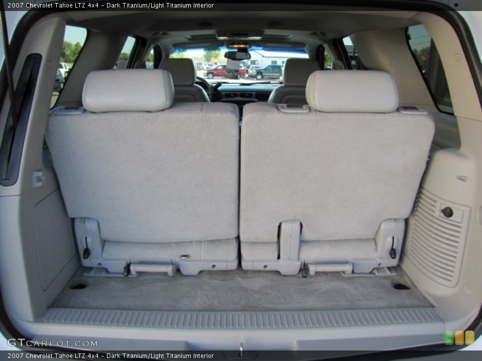 Dark Titanium/Light Titanium Interior Trunk for the 2007 Chevrolet Tahoe LTZ 4x4 #54737618