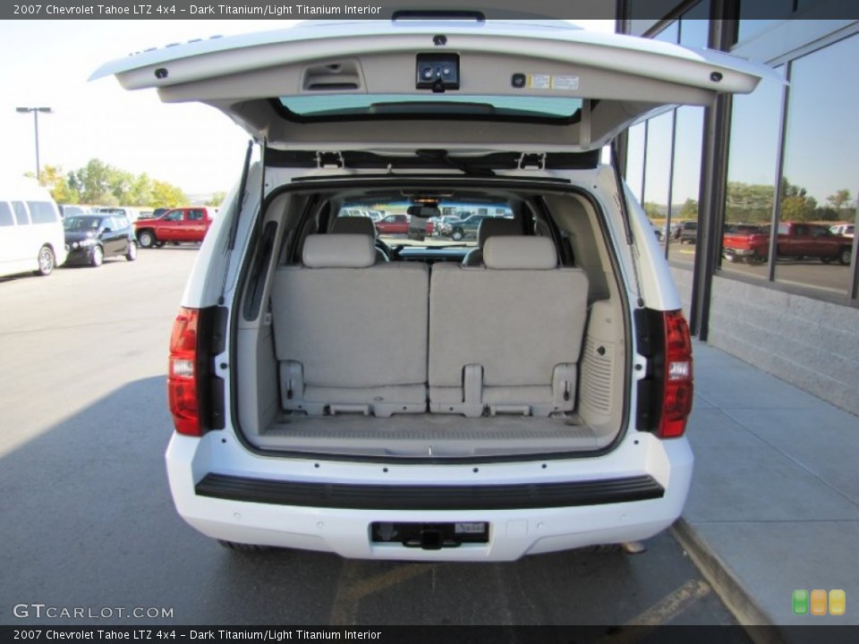 Dark Titanium/Light Titanium Interior Trunk for the 2007 Chevrolet Tahoe LTZ 4x4 #54737624
