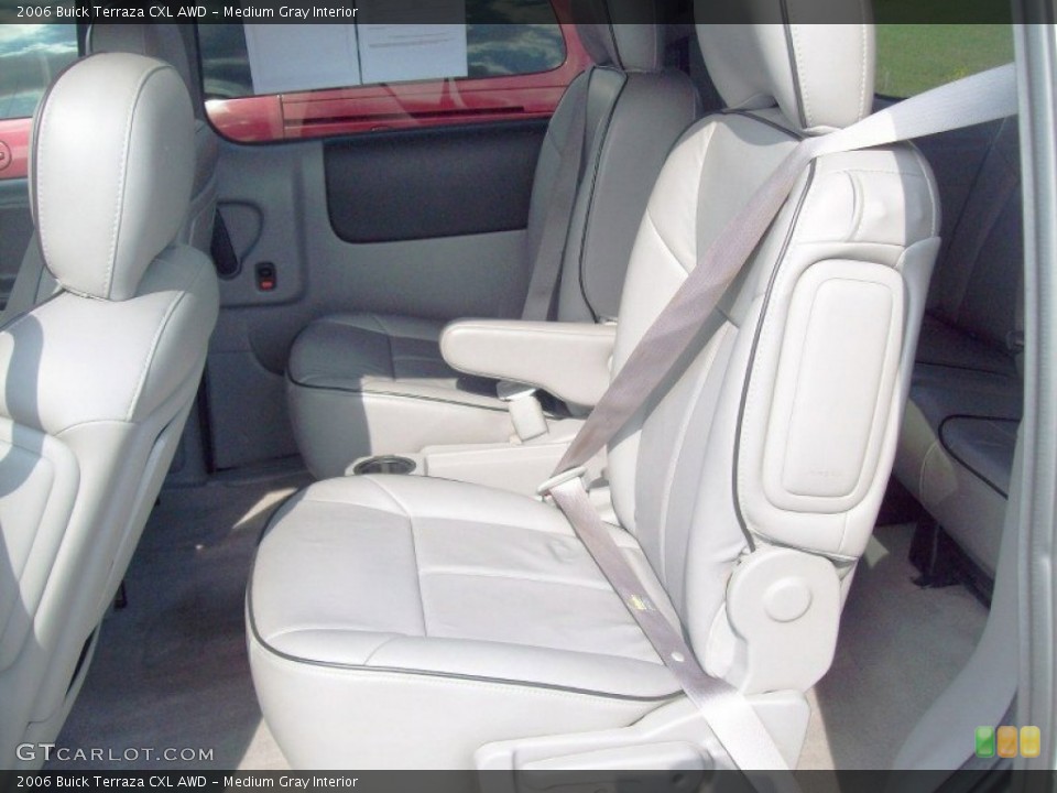 Medium Gray Interior Photo for the 2006 Buick Terraza CXL AWD #54747417