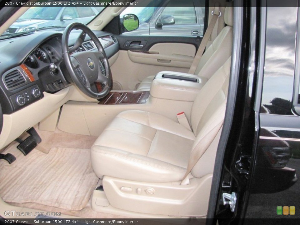 Light Cashmere/Ebony Interior Photo for the 2007 Chevrolet Suburban 1500 LTZ 4x4 #54747675