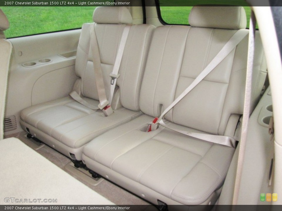 Light Cashmere/Ebony Interior Photo for the 2007 Chevrolet Suburban 1500 LTZ 4x4 #54747694
