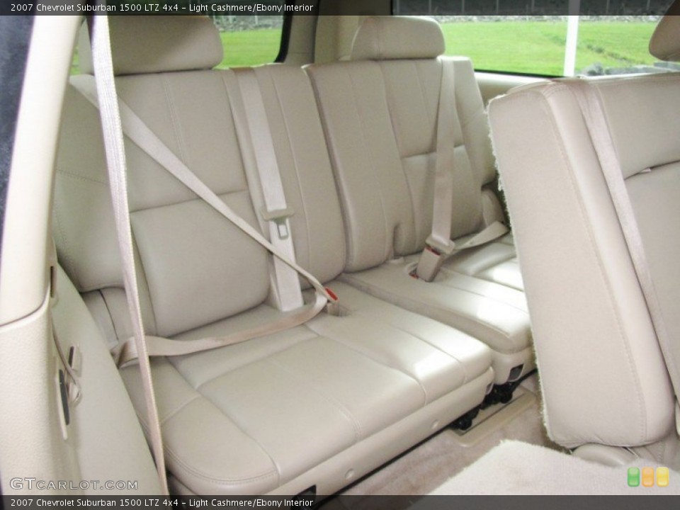 Light Cashmere/Ebony Interior Photo for the 2007 Chevrolet Suburban 1500 LTZ 4x4 #54747714