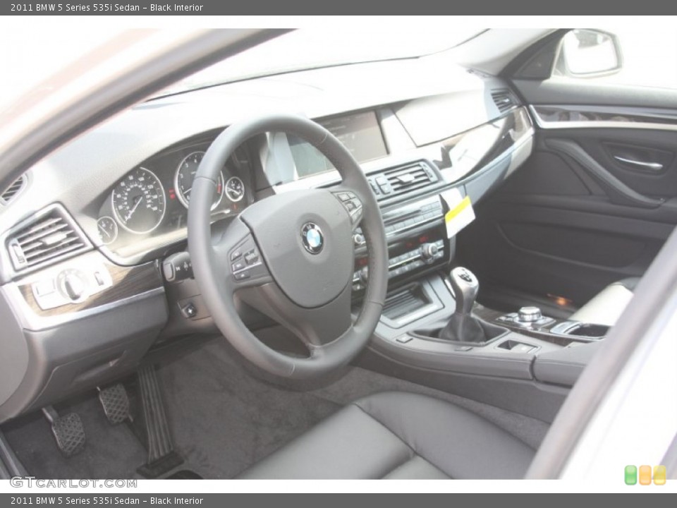 Black Interior Photo for the 2011 BMW 5 Series 535i Sedan #54761418