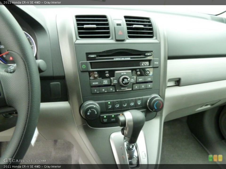 Gray Interior Controls for the 2011 Honda CR-V SE 4WD #54763716