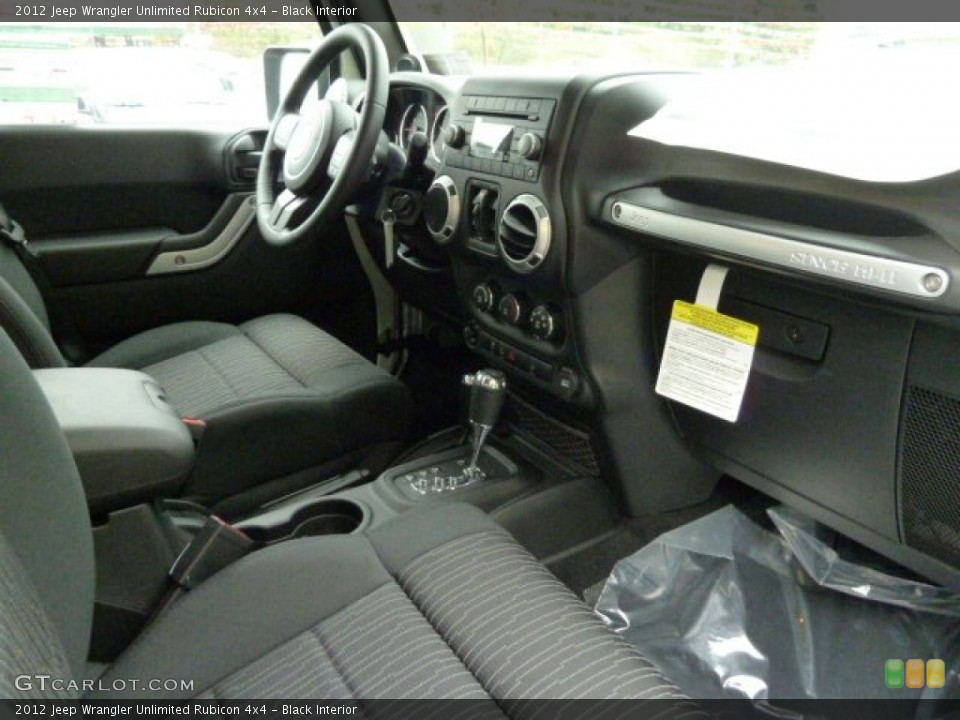 Black Interior Photo for the 2012 Jeep Wrangler Unlimited Rubicon 4x4 #54765022