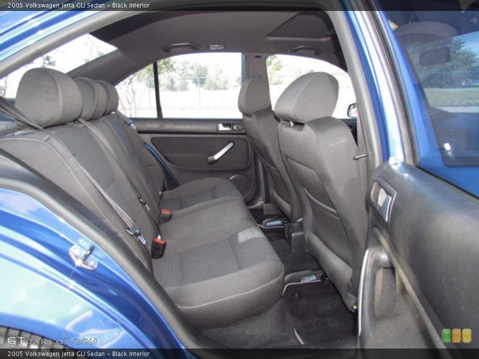 Black Interior Photo for the 2005 Volkswagen Jetta GLI Sedan #54766278