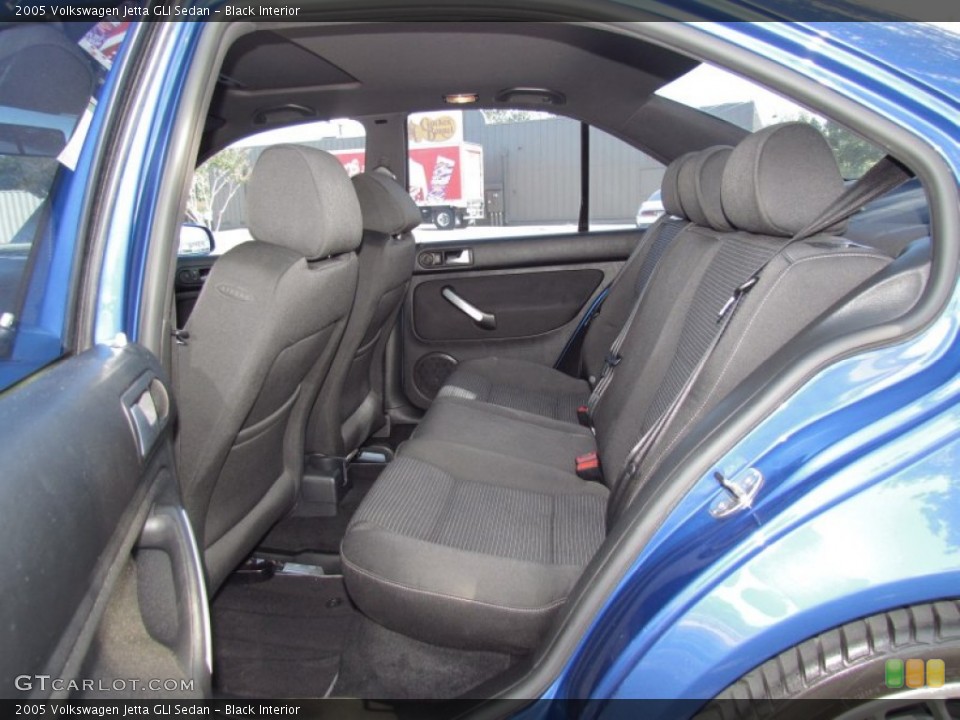 Black Interior Photo for the 2005 Volkswagen Jetta GLI Sedan #54766287