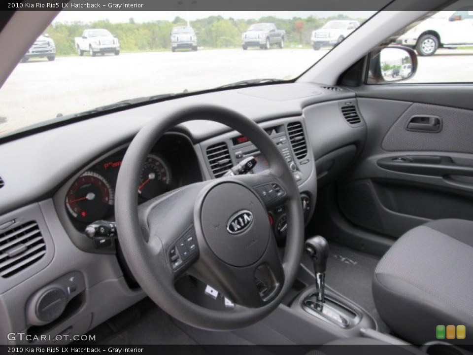 Gray Interior Photo for the 2010 Kia Rio Rio5 LX Hatchback #54769344