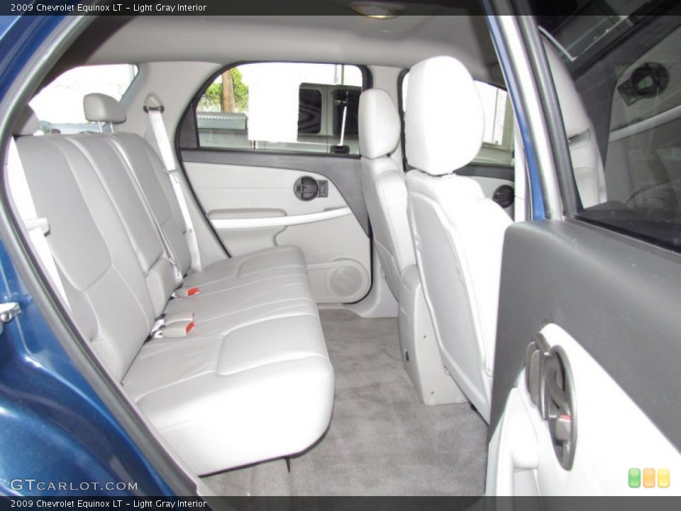 Light Gray Interior Photo for the 2009 Chevrolet Equinox LT #54786864