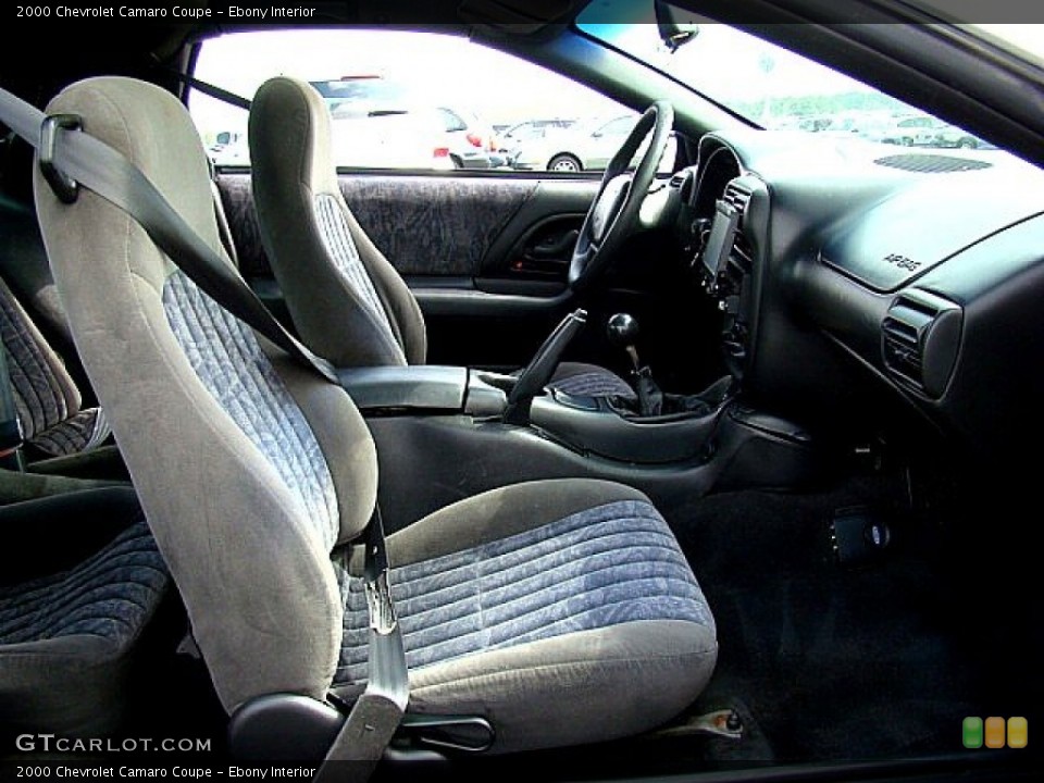 Ebony Interior Photo for the 2000 Chevrolet Camaro Coupe #54789180